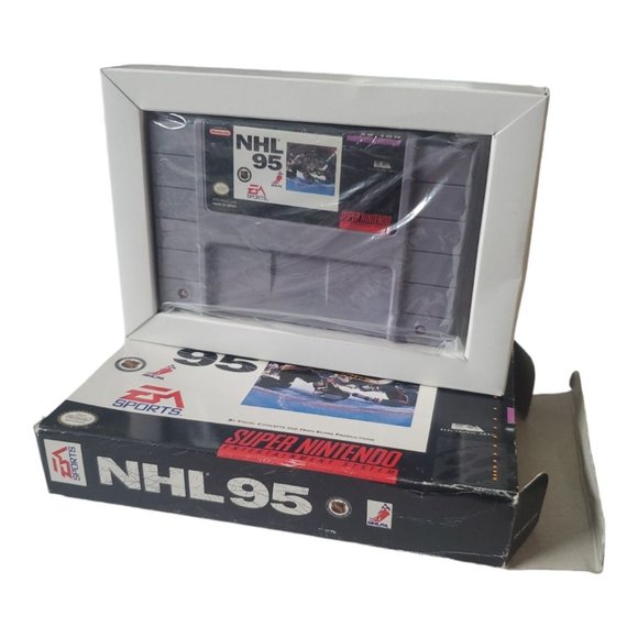 VINTAGE SNES EA NHL '95 Video Game with box and inserts - Picture 2 of 5